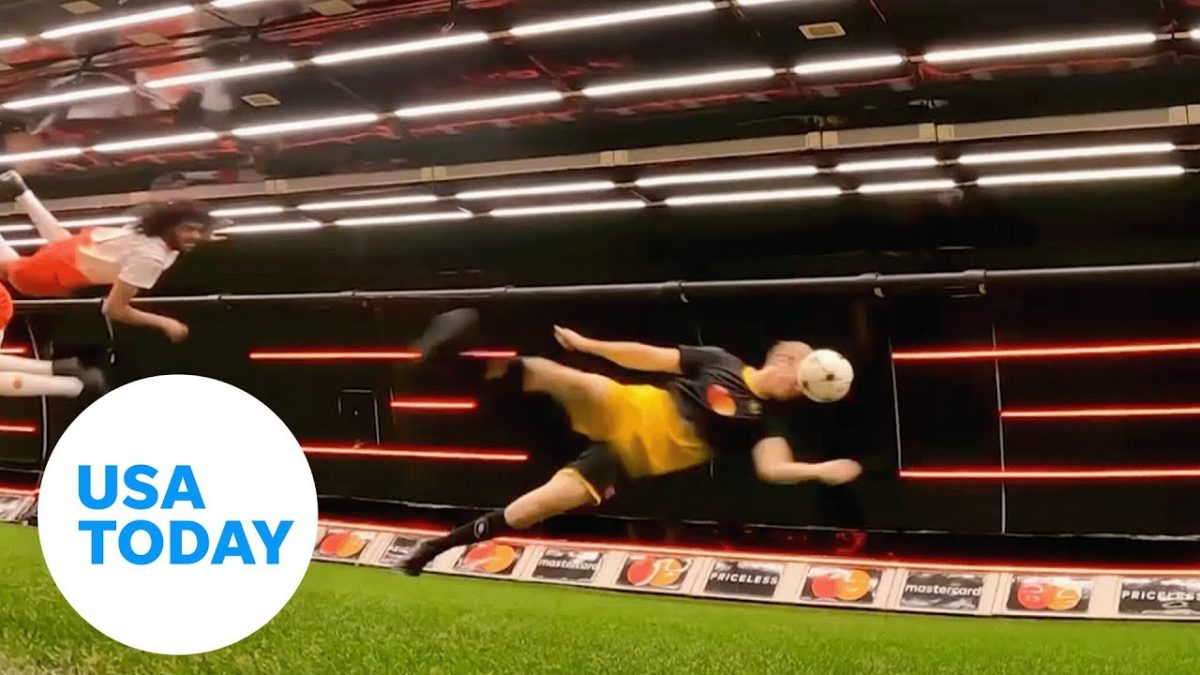 Las leyendas del fútbol juegan en gravedad cero |  EE.UU. HOY EN DÍA